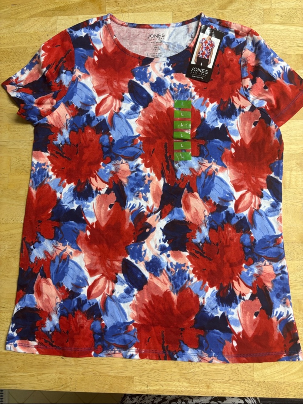 Jones New York Red and Blue Floral Short Sleeve Tee